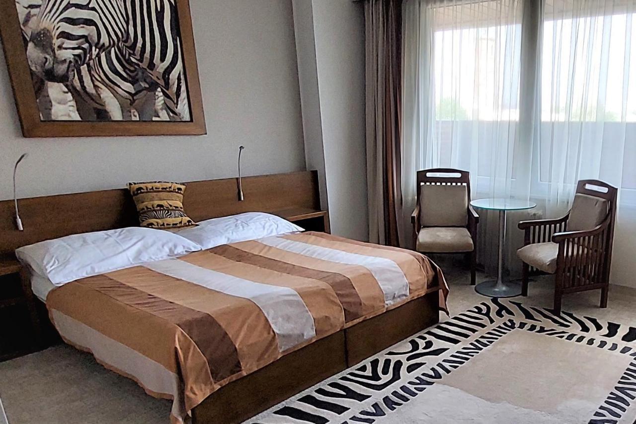 Afrika Hotel Frýdek-Místek Εξωτερικό φωτογραφία